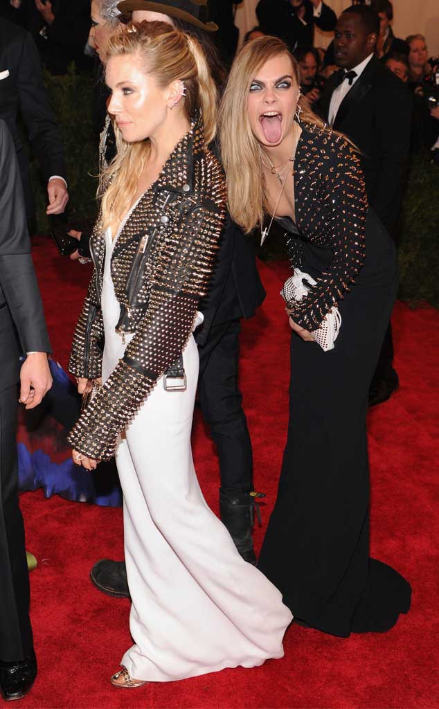 The Best <strong>Celebrity</strong> Photobombs <em>of</em> All Time